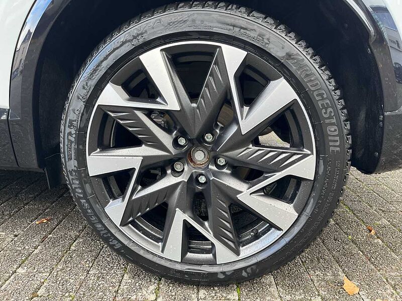 CUPRA FORMENTOR VZ 2.0 TSI 4DRIVE AHK+TOP VIEW+ACC+PDC