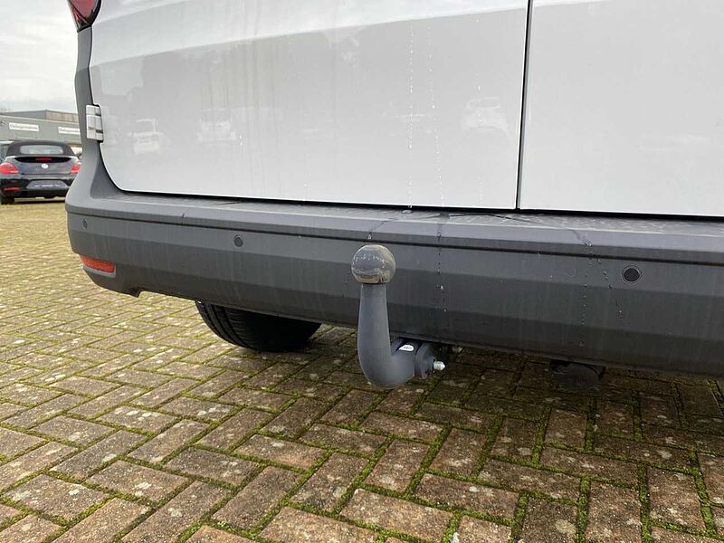 Volkswagen Caddy Cargo Motor: 2,0 l TDI EU6 SCR 75 kW Getriebe: 6-Gang-Schaltgetriebe Radst