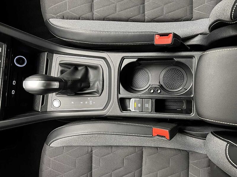 Volkswagen Touran 1.5 TSI DSG Comfortline 7-Sitzer Klima