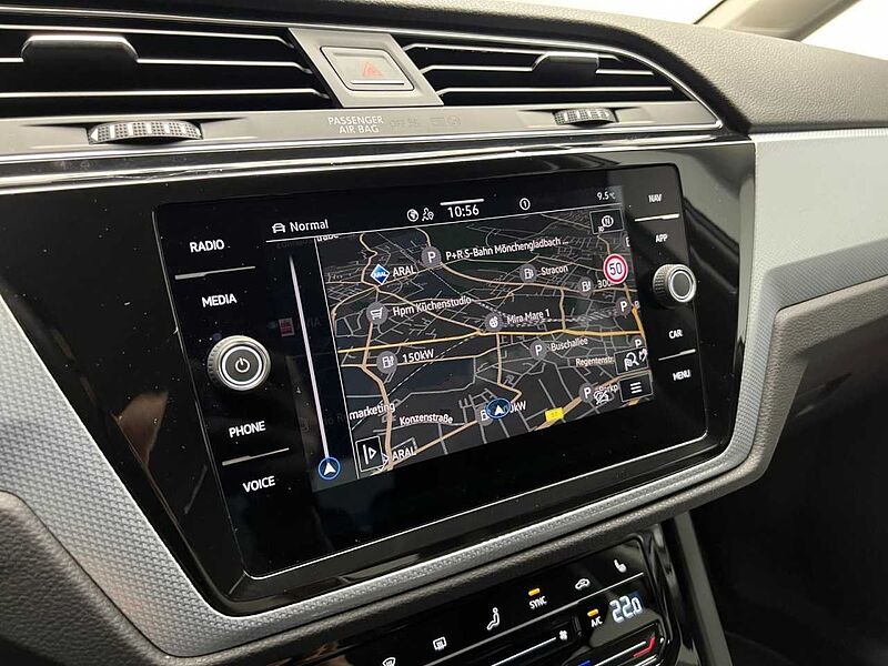 Volkswagen Touran 1.5 TSI DSG Comfortline 7-Sitzer Klima
