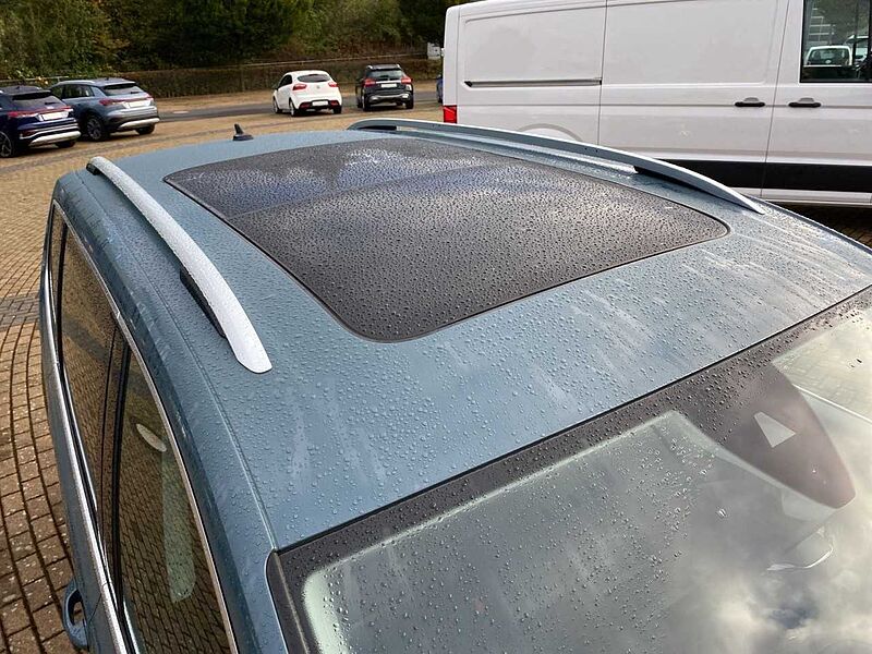 Volkswagen Sharan 2.0 TDI BMT DSG Highline*LEDER*PANO*AHK*