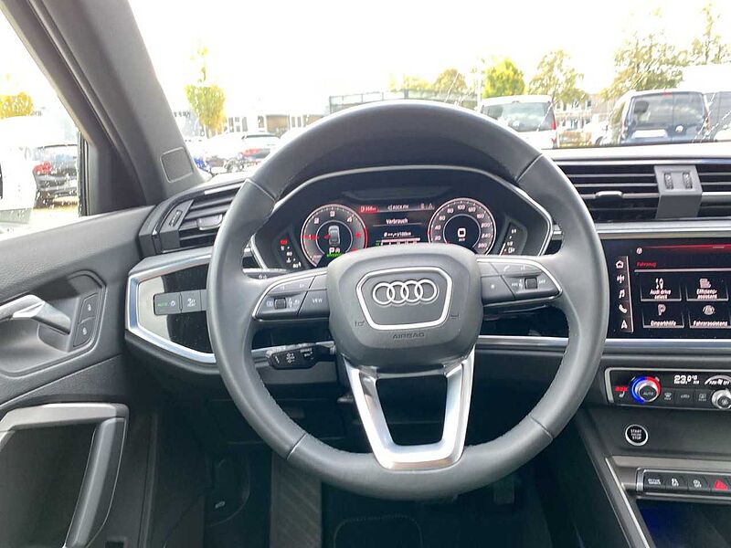 Audi Q3 Sportback 40 2.0 TDI quattro*PANO*MATRIX*LEDER*