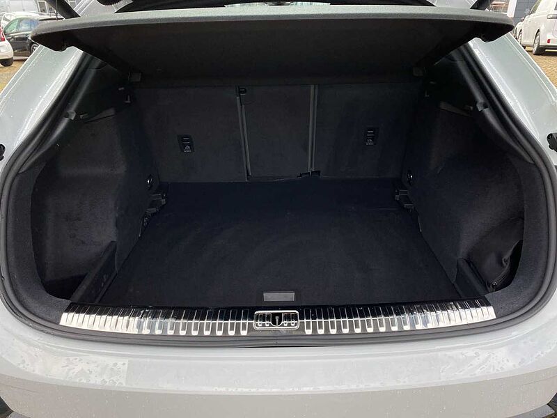 Audi Q3 Sportback 40 2.0 TDI quattro*PANO*MATRIX*LEDER*