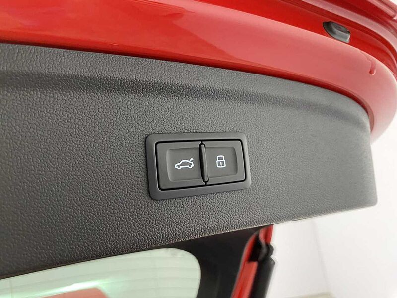 Audi RS 3 Sportback 2.5 TFSI quattro HUD + B&O + EA7 RS3