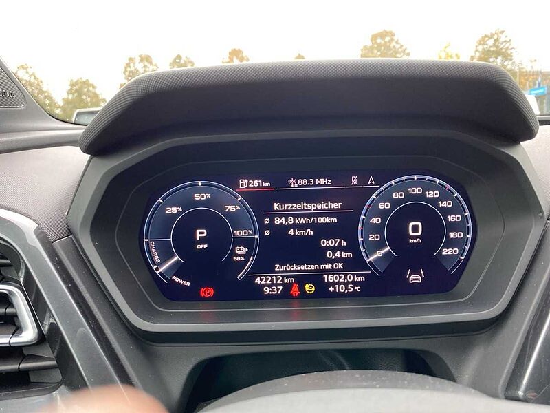 Audi Q4 40 e-tron S-LINE*MATRIX*ACC*SONOS*RFK*21 ZOLL