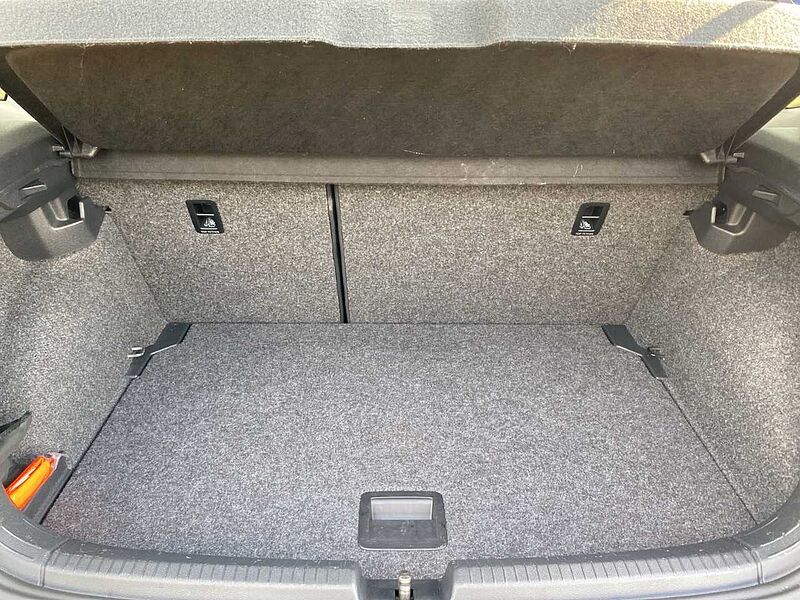 Volkswagen Polo 1.0 IQ. DRIVE*ACC*BLIND SPOT*GRA*BT*USB*SHZG*