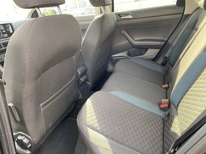 Volkswagen Polo 1.0 IQ. DRIVE*ACC*BLIND SPOT*GRA*BT*USB*SHZG*