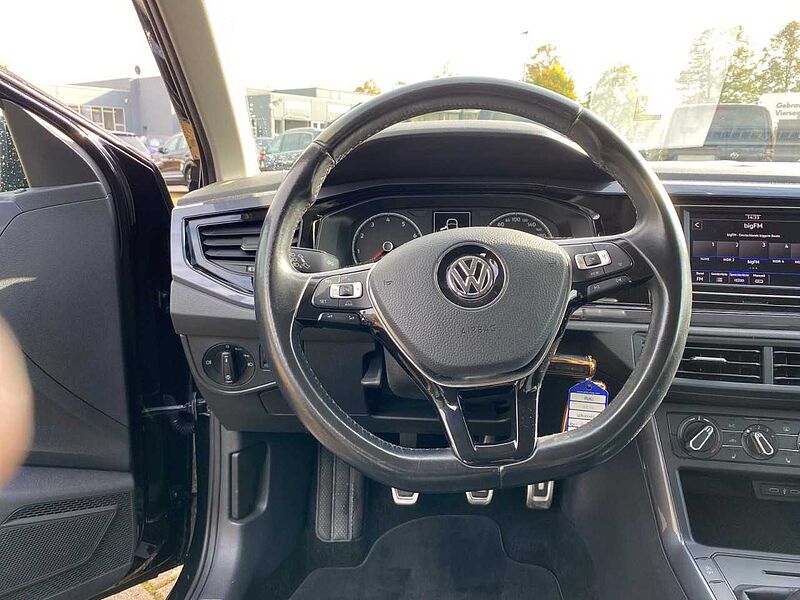 Volkswagen Polo 1.0 IQ. DRIVE*ACC*BLIND SPOT*GRA*BT*USB*SHZG*