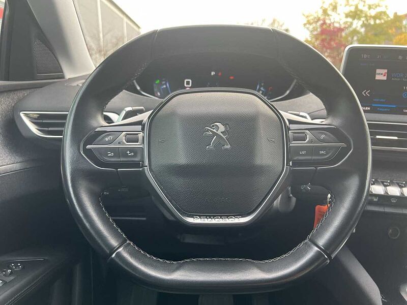 Peugeot 3008 1.5 BlueHDi 130 Allure *AHK Klima Navi