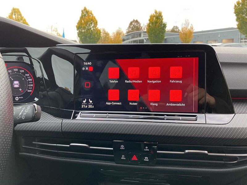 Volkswagen Golf VIII 1.5 TSI R-Line Variant*AHK*RFK*LED+*APP