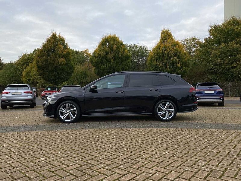 Volkswagen Golf VIII 1.5 TSI R-Line Variant*AHK*RFK*LED+*APP