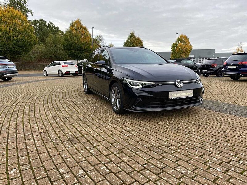 Volkswagen Golf VIII 1.5 TSI R-Line Variant*AHK*RFK*LED+*APP