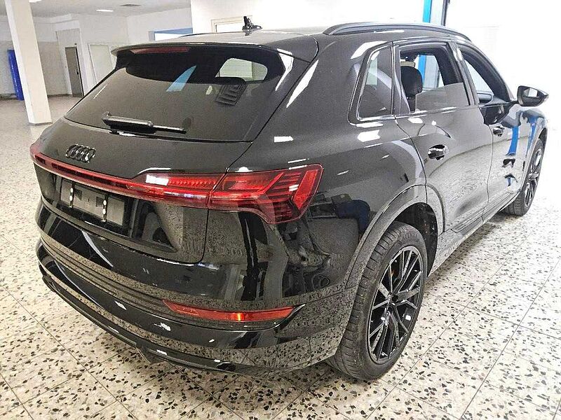 Audi e-tron 55 quattro S line Black Edition Klima