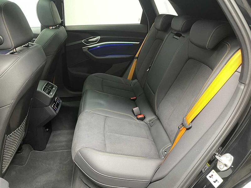 Audi e-tron 55 quattro S line Black Edition Klima