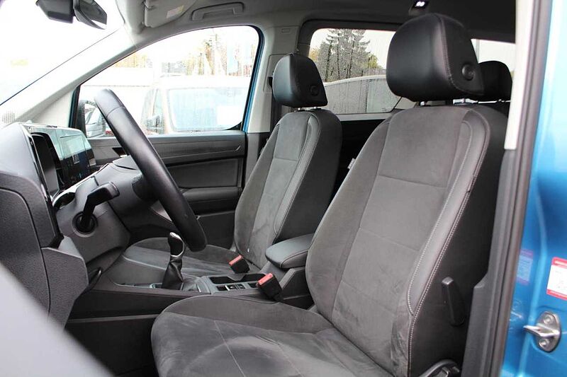 Volkswagen CADDY LIFE STYLE 2.0 TDI / PANO / AHK / NAVI / VOLL