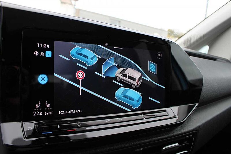 Volkswagen CADDY LIFE STYLE 2.0 TDI / PANO / AHK / NAVI / VOLL