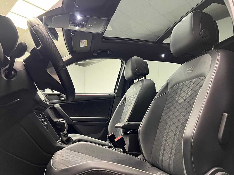Volkswagen Tiguan 2.0 TSI DSG R-Line 4Motion Black Style+Panorama