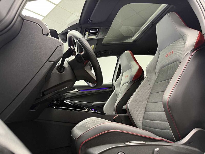 Volkswagen Golf VIII GTI Clubsport 2.0 TSI DSG Klima Navi