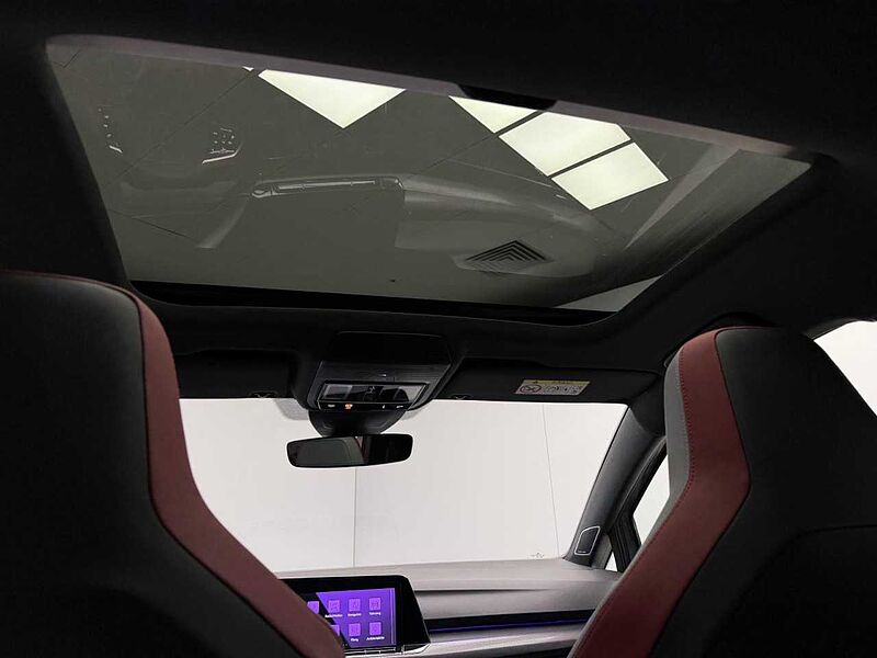 Volkswagen Golf VIII GTI Clubsport 2.0 TSI DSG Klima Navi