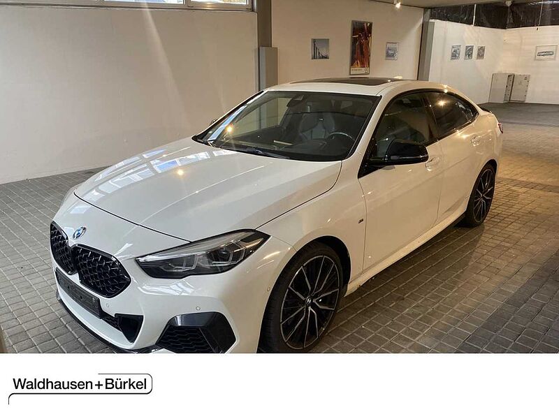 BMW M235i Gran Coupe xDrive 2er Pano + Leder Klima M235