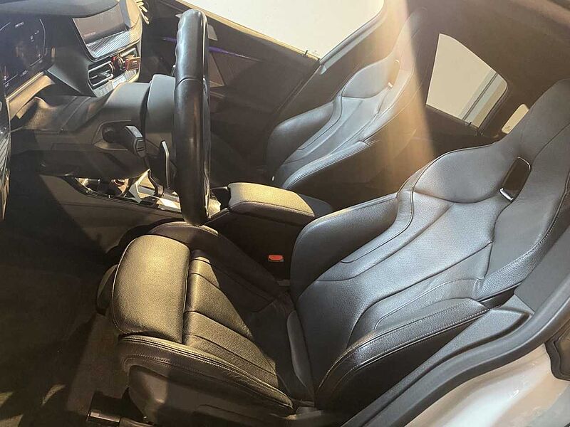 BMW M235i Gran Coupe xDrive 2er Pano + Leder Klima M235