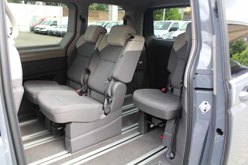 Volkswagen MULTIVAN 2.0 TDI DSG / NAVI / KAMERA / CLIMATRONIC ANDERE