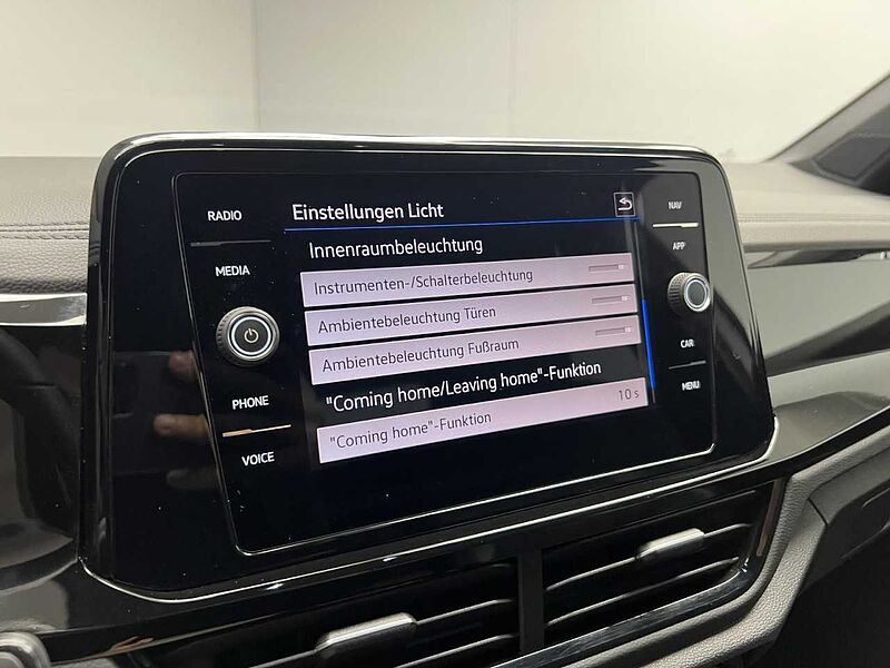 Volkswagen T-Roc 1.5 TSI DSG R-Line Klima Navi