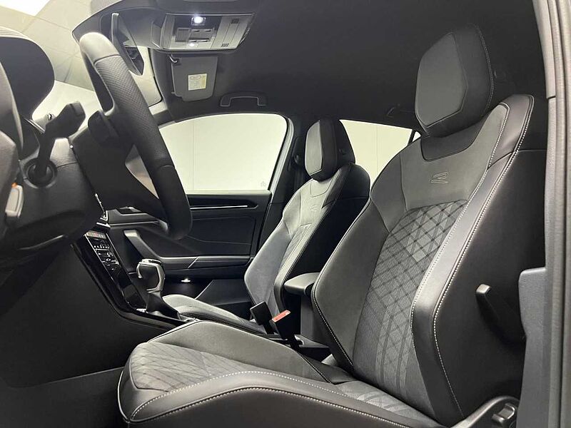 Volkswagen T-Roc 1.5 TSI DSG R-Line Klima Navi