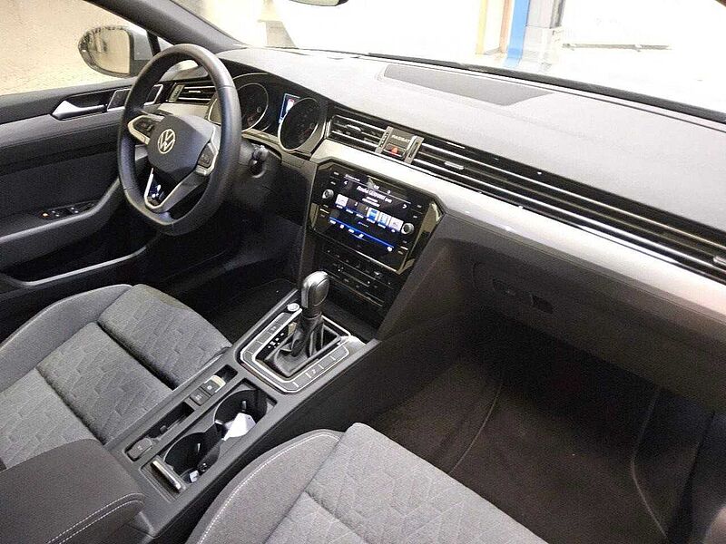 Volkswagen Passat Variant 1.5 TSI DSG Business Klima Navi