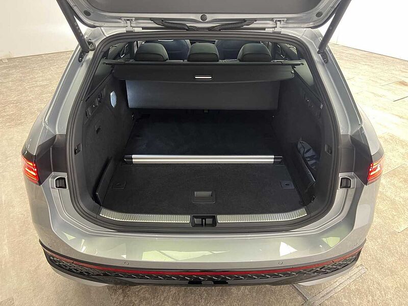 Volkswagen Passat Variant 2.0 TDI DSG R-Line Klima Navi