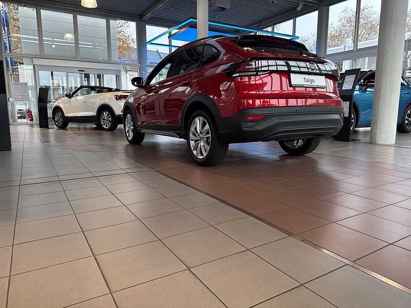 Volkswagen Taigo Life 1,0 l TSI LED + RFK + SHZ + CARPLAY
