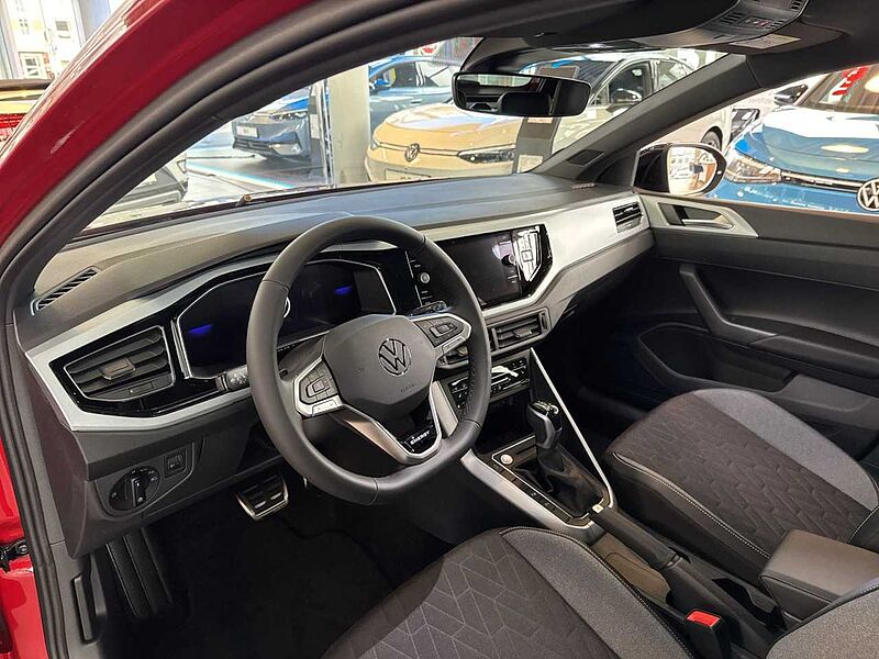 Volkswagen Taigo Life 1,0 l TSI LED + RFK + SHZ + CARPLAY