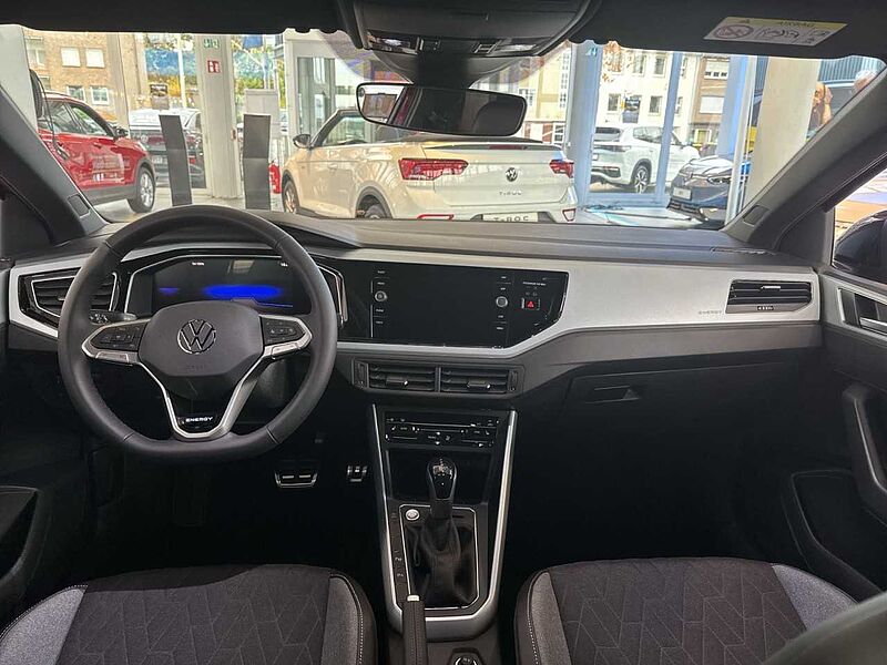 Volkswagen Taigo Life 1,0 l TSI LED + RFK + SHZ + CARPLAY