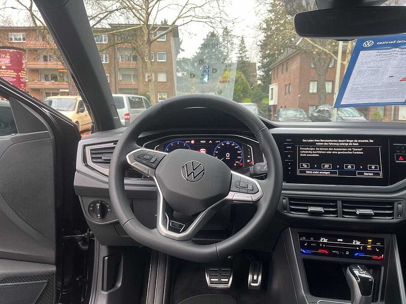 Volkswagen Taigo R-Line 1,0 l NAVI + RFK + SHZ + CARPLAY