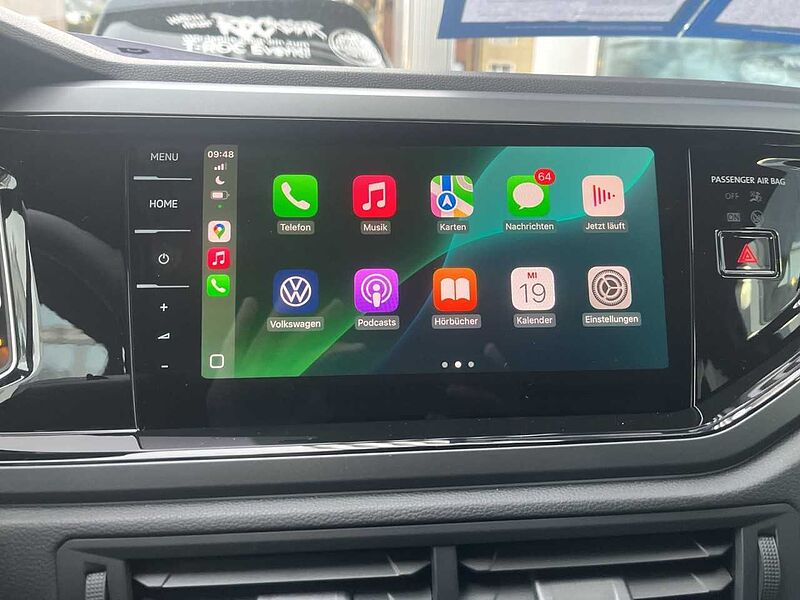 Volkswagen Taigo R-Line 1,0 l NAVI + RFK + SHZ + CARPLAY