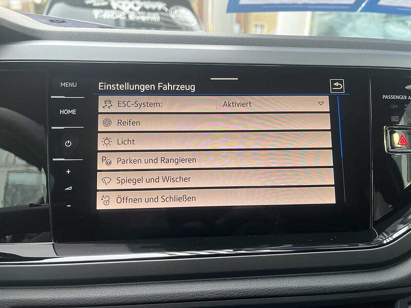 Volkswagen Taigo R-Line 1,0 l NAVI + RFK + SHZ + CARPLAY