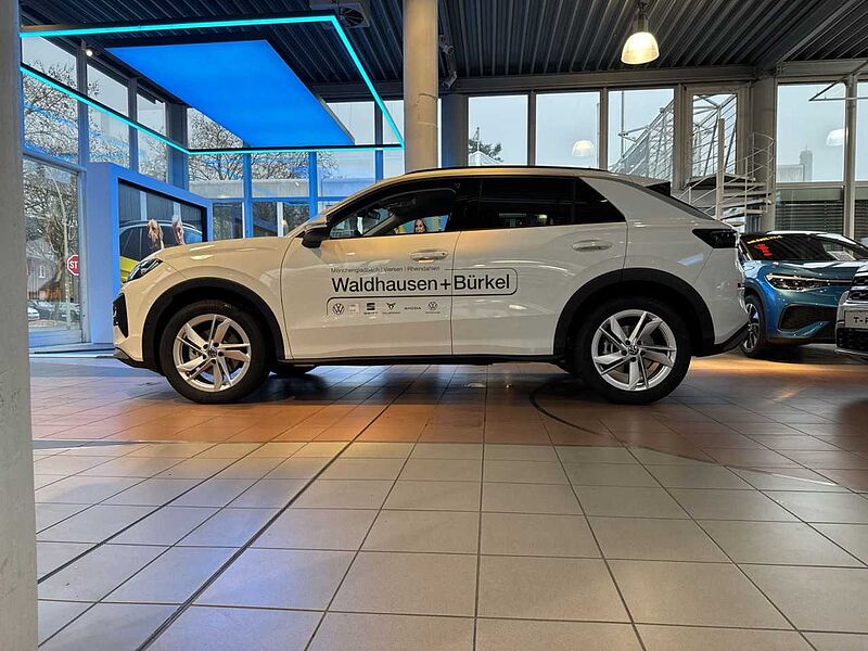 Volkswagen T-Roc Life 1.5 l eTSI RFK + SHZ + LED + CARPLAY