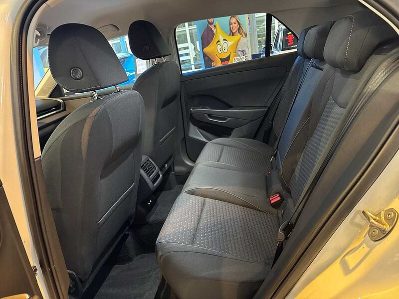 Volkswagen T-Roc Life 1.5 l eTSI RFK + SHZ + LED + CARPLAY