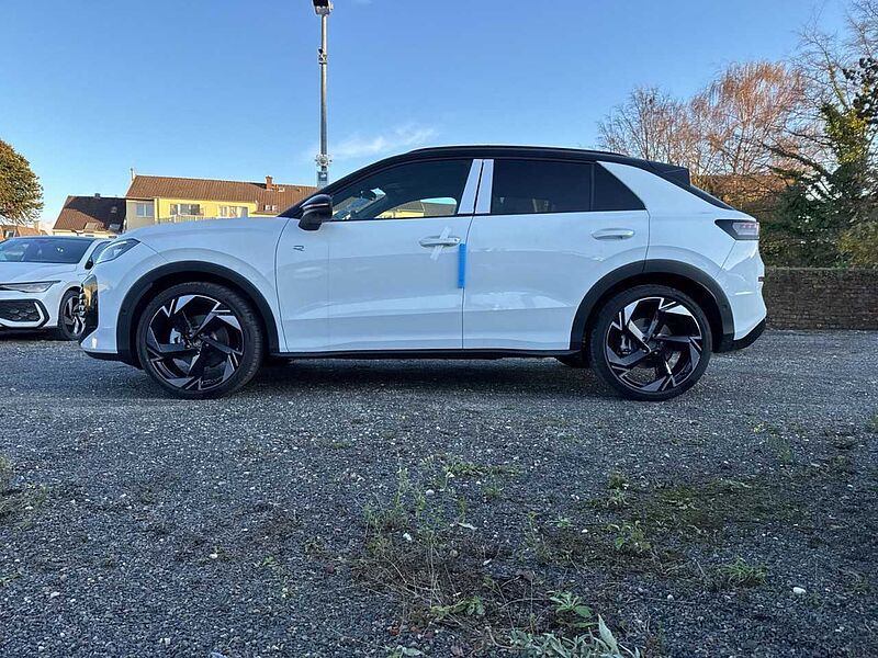 Volkswagen T-Roc R-Line 1.5 l eTSI OPF 7-Gang-DSG *360 KAM