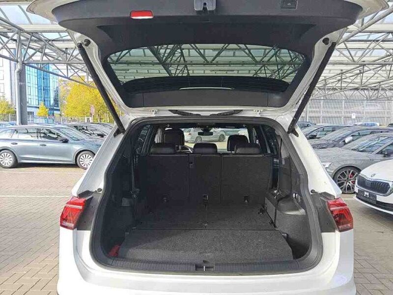 Volkswagen Tiguan Allspace 2.0 TDI DSG R-Line 4Motion 7-Sitzer