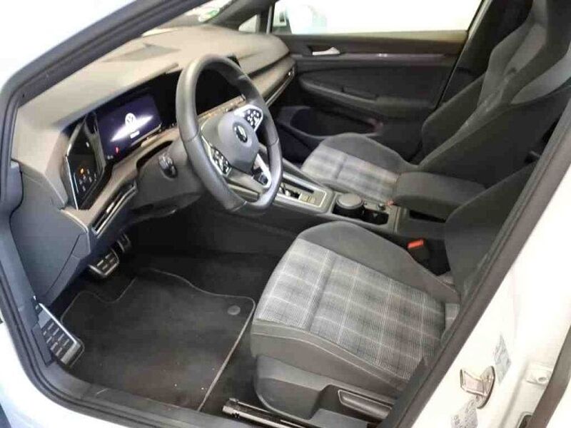 Volkswagen Golf VIII GTD 2.0 TDI DSG Panorama Klima Navi