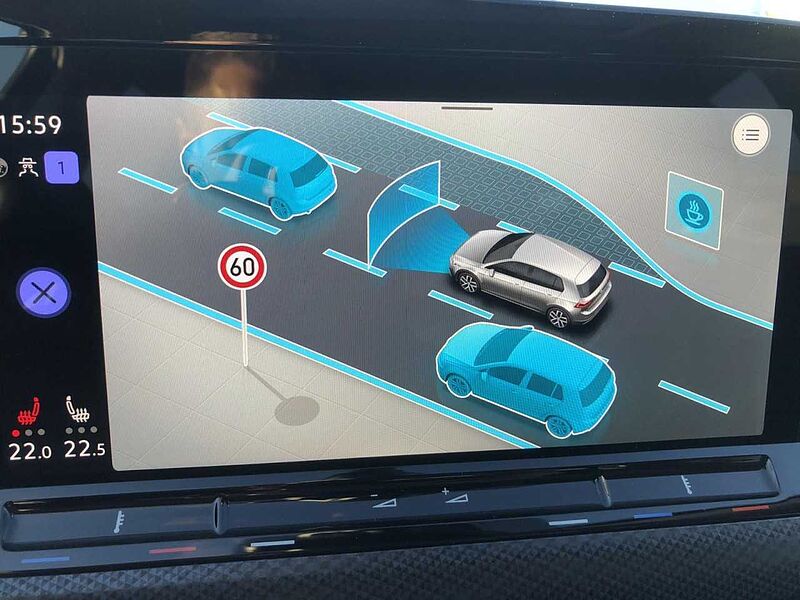 Volkswagen Golf VIII 2.0 TDI United Panorama Klima Navi