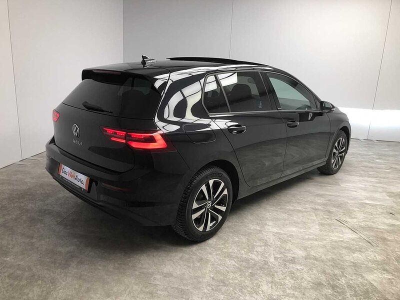 Volkswagen Golf VIII 2.0 TDI United Panorama Klima Navi