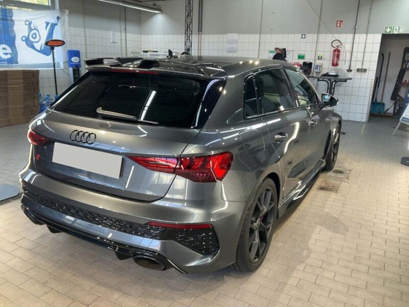 Audi RS 3 Sportback 2.5 TFSI quattro Pano + B&O RS3