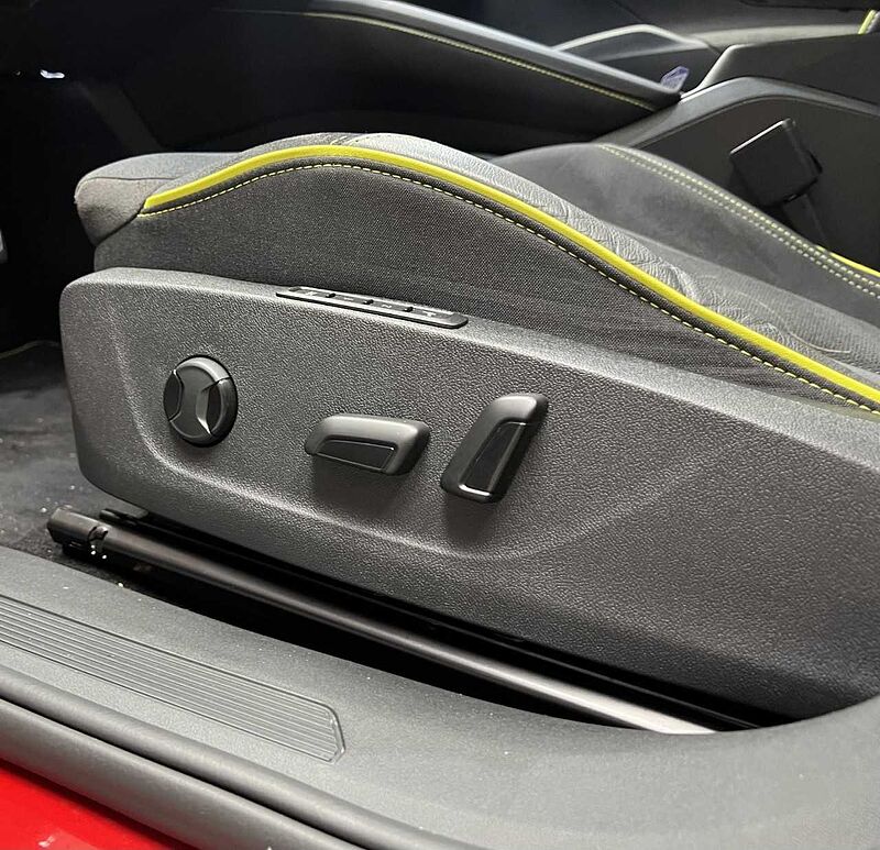 SKODA Enyaq Coupé RS Lounge Klima Navi Rückfahrkamera