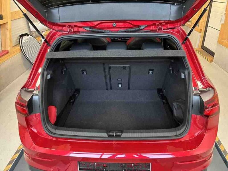 Volkswagen Golf VIII GTI Clubsport 2.0 TSI DSG Klima Navi