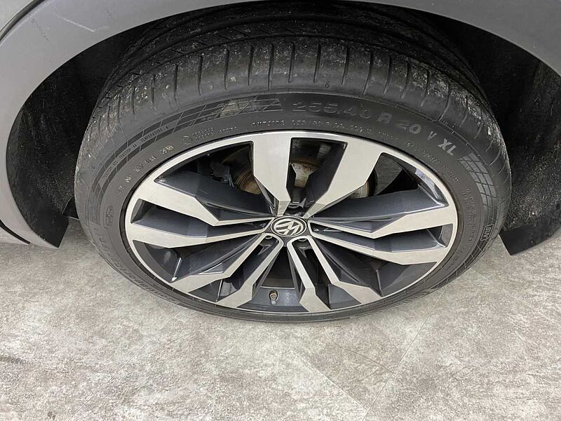Volkswagen Tiguan 2.0 TSI Highline 4Motion R-Line Klima