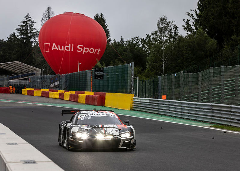 Sensation beinahe geglückt: Audi fährt bei den 24 Stunden in Spa von Rang 54 auf Platz zwei