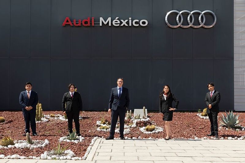 Audi México verleiht mehr als 70 Auszubildenden im dualen Programm ihre Abschlüsse