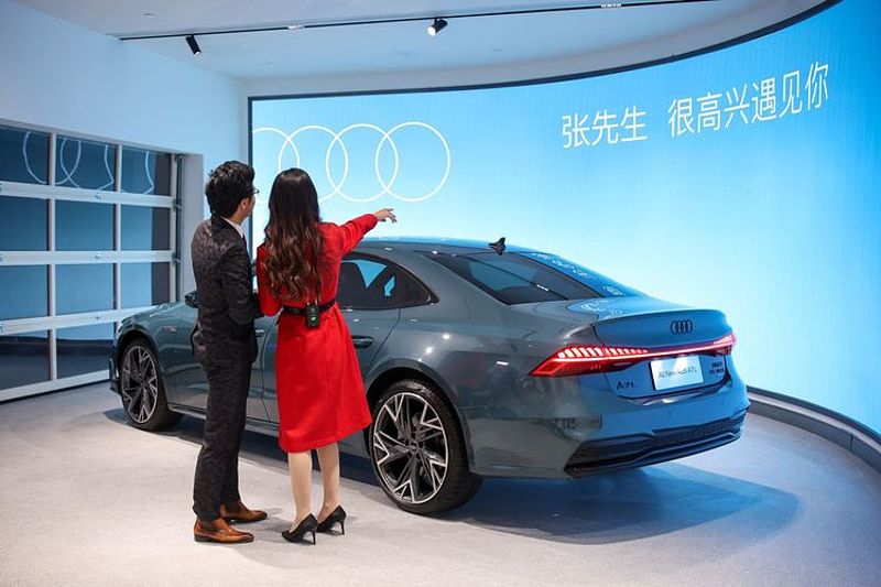 SAIC Audi eröffnet weltweit größten Audi Store in Shanghai